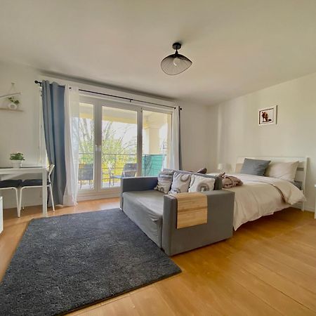 Cozy Riverfront Living, 5-Min Walk To Riverside Train Neuilly-Plaisance Kültér fotó